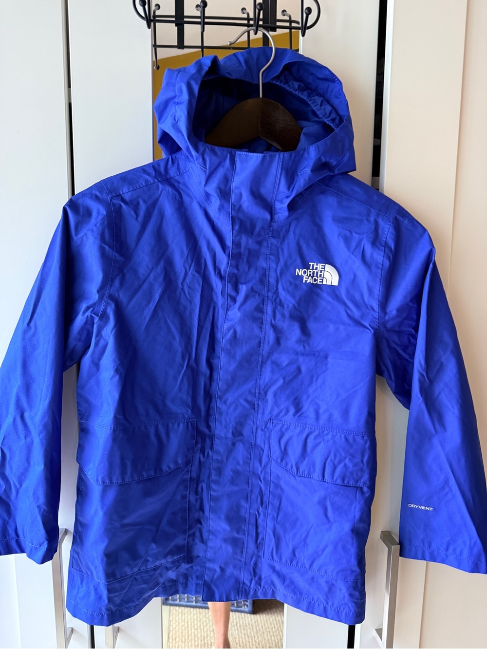 The North Face Kids' Hooded Rain shell Jacket in Bright Blue ( youth 7-8)